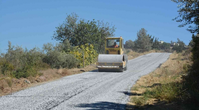 Mersin'de yol çalışması sürüyor