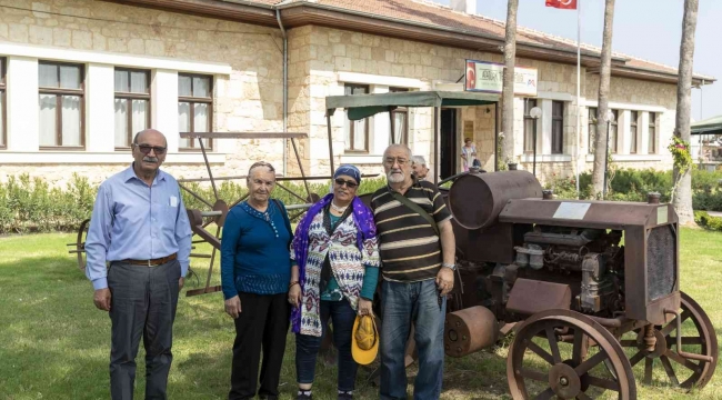 Yaşlılar Gazi Çiftliği'nde buluştu