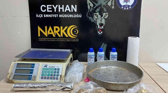 Ceyhan'da sokak satıcısı yakalandı