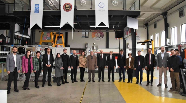 Gaziantep Model Fabrikada değerlendirme ve planlama toplantısı