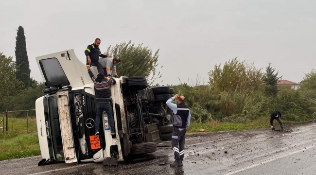 Hatay'da kontrolden çıkan LPG gazı yüklü tanker devrildi