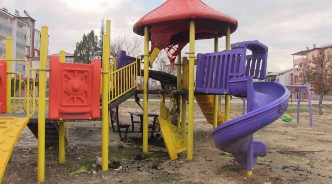 Elbistan'da parklara verilen zararın maliyeti 2 milyon lira