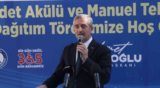 Engelliler için 137 akülü ve manuel sandalye