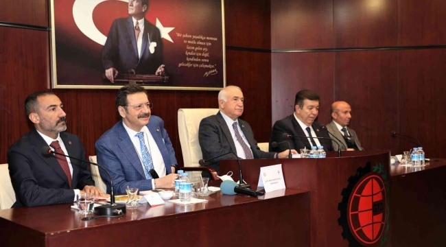 Hisarcıklıoğlu GTO'da meclis üyeleriyle buluştu