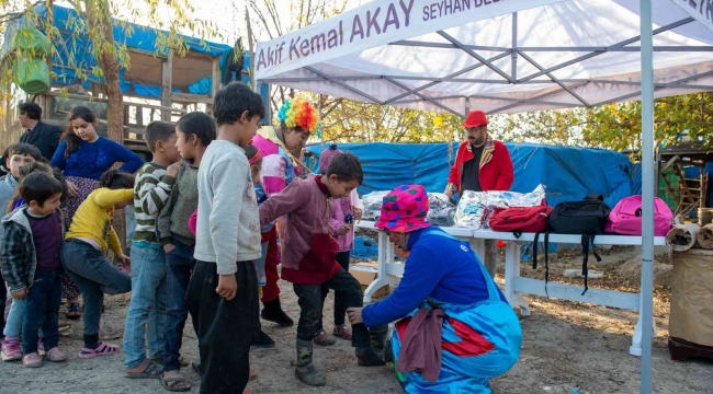 Seyhan'ın 'Mavi Ekipler'i mutluluk dağıtıyor