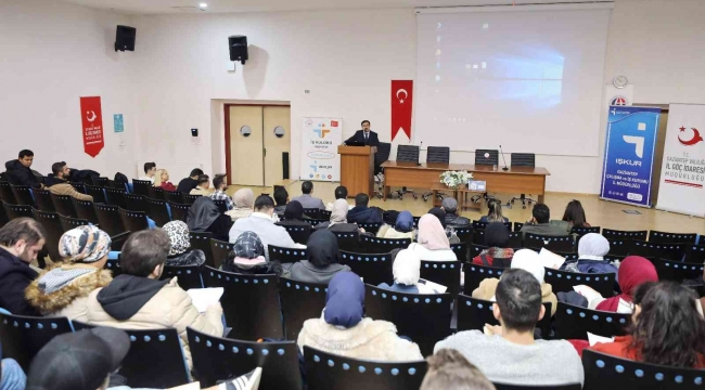 Yabancı öğrencilere göç idaresinin işleyişi anlatıldı