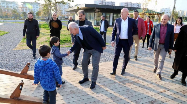 Akdeniz'de geri dönüşüm malzemeleri çocuk parkına dönüşüyor