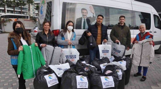 Çukurova Belediyesi, çocuklara mont hediye etti