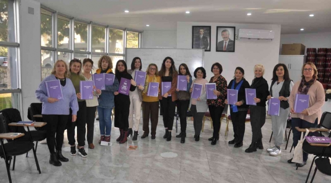 Çukurova'da kadının insan hakları eğitim kursu başlatıldı