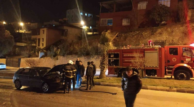 Hatay'da otomobil yangını