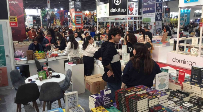 Kitap fuarına yoğun ilgi