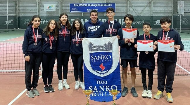 SANKO Okulları'nın tenis başarısı