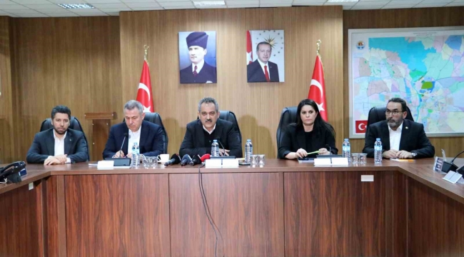 Adana'da eğitim öğretimin başlama tarihi 13 Mart'a ertelendi