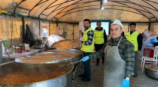 Dargeçit'ten her gün 5 bin depremzedeye sıcak yemek