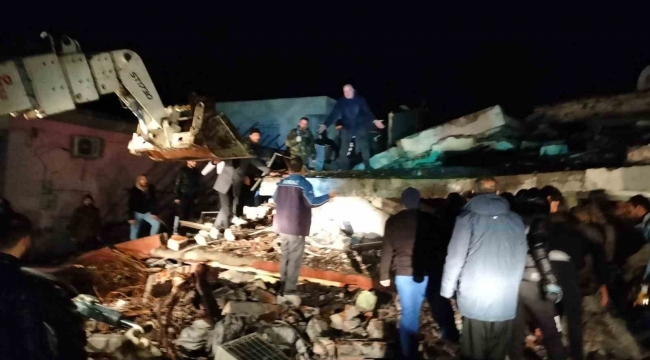 Kahramanmaraş'taki deprem de Osmaniye'de de bina yıkıldı