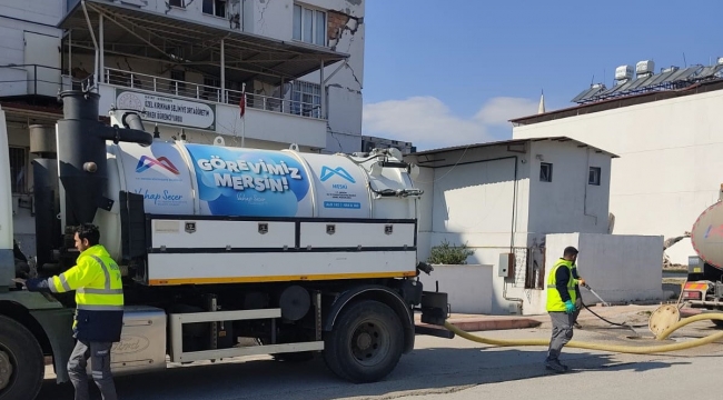 MESKİ, Adıyaman'da depremden zarar gören içmesuyu hatlarını onarıyor