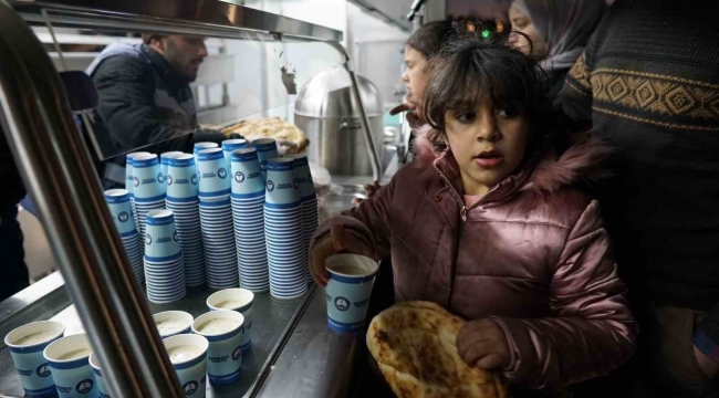 Şahinbey'de depremzedelere kumanya desteği