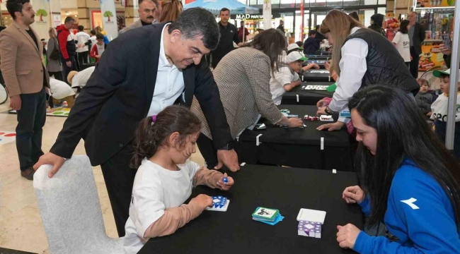 Akıl ve zeka oyunları ile bilimsel etkinlikler yoğun ilgi gördü