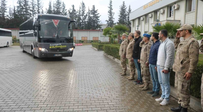 Deprem bölgesinde görevini tamamlayan komandolar uğurlandı