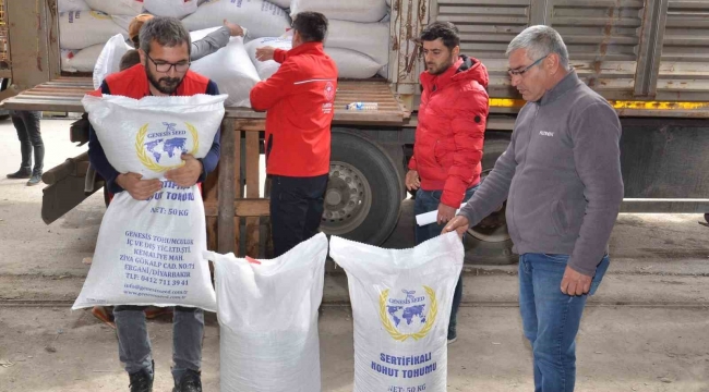 Elbistan'da üreticilere yüzde 75'i hibe destekli nohut tohumu dağıtıldı