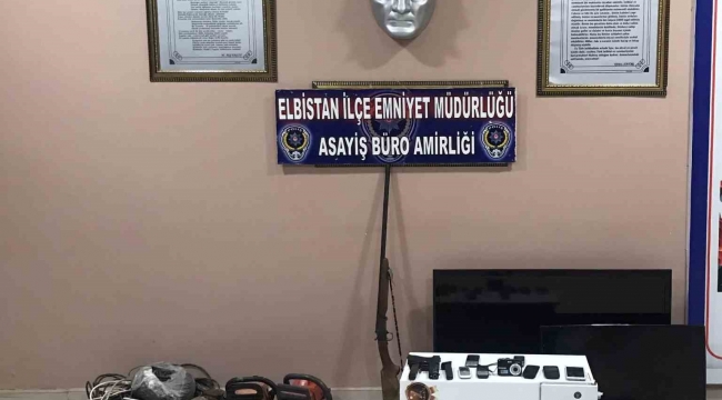 Evlerden çaldıkları malzemeleri çadırda istifleyen 3 şüpheli tutuklandı