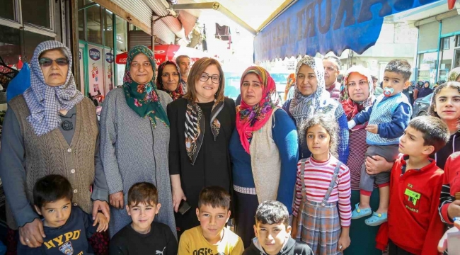 Fatma Şahin, Barak Mahallesi'ni ziyaret etti