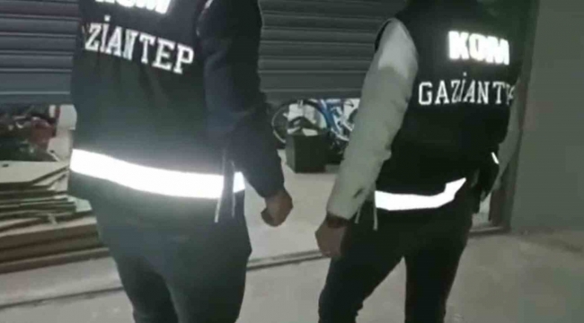 Gaziantep'te kaçak sigara operasyonu: 1 gözaltı