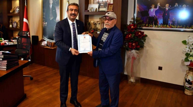 Herkes arsa fiyatlarını artırırken o bağışladı