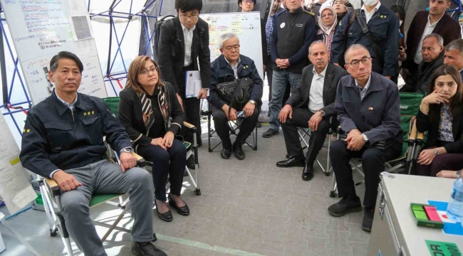 Japon Dışişleri Bakan Yardımcısı, sahra hastanesini ziyaret etti