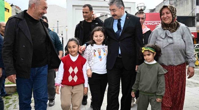 Osmaniye'de, depremde hayatını kaybedenler için aşure dağıtıldı