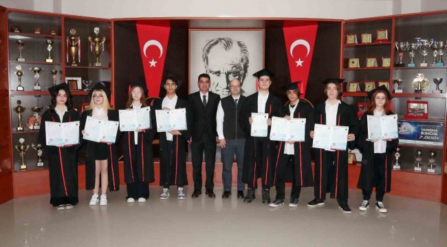Gaziantep Kolej Vakfı Cemil Alevli IB Koleji'nde diploma heyecanı