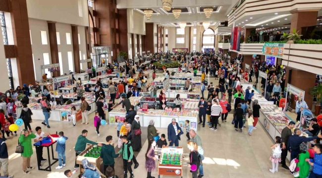 Gaziantep'te çocuk şenliğine yoğun ilgi