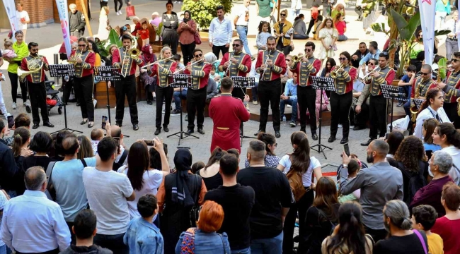 Mersin'de 23 Nisan'a özel 'Çocuk Şarkıları' etkinliği düzenlendi