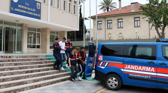 Mersin'de 8 bin 340 adet uyuşturucu hap ele geçirildi