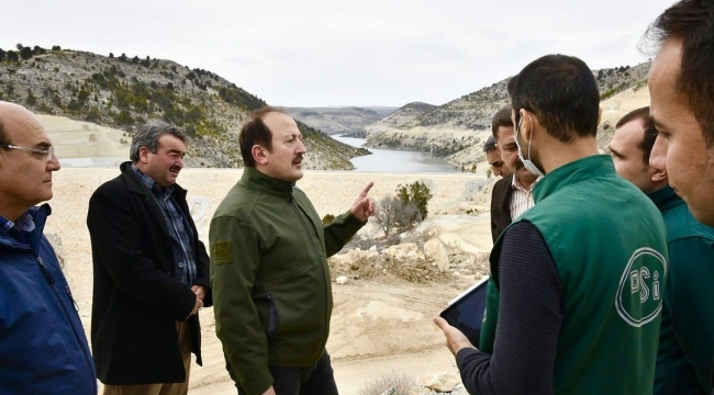 Vali Pehlivan, Aksıfat Baraj İkmali inşaatında incelemelerde bulundu