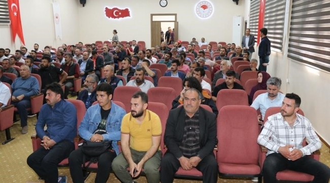 Adana'da canlı hayvan satıcılarına eğitim verildi