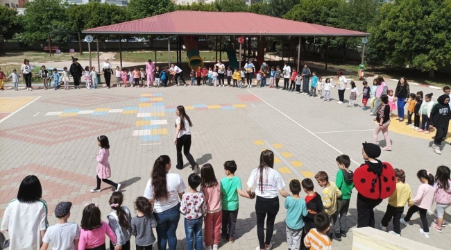 Erdemli'de anaokulu öğrencilerine yönelik "Bahar Şenliği"