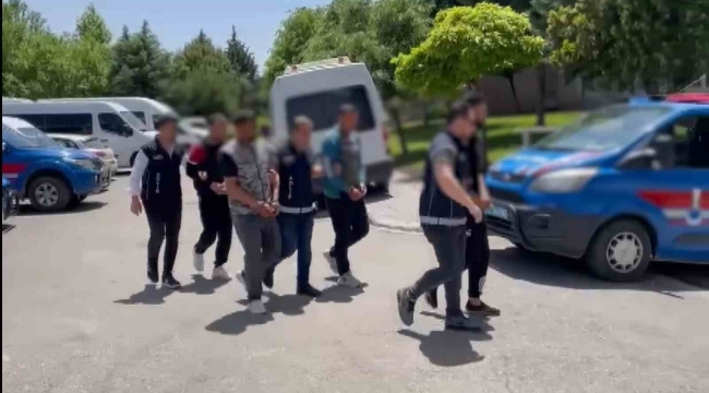 Gaziantep'te göçmen kaçakçılığı yapan 6 kişiye gözaltı