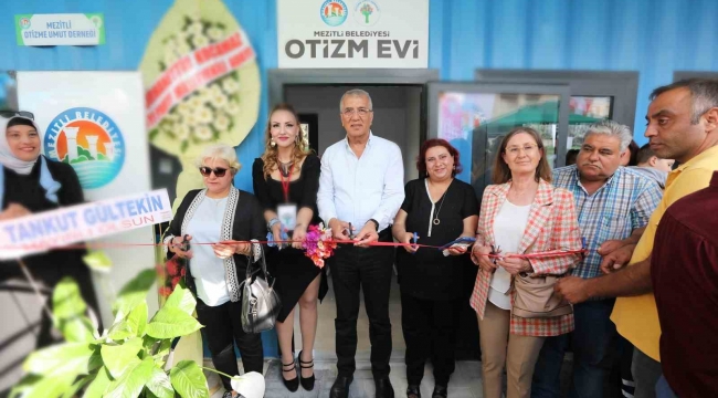 Mezitli'de otizm evi açıldı