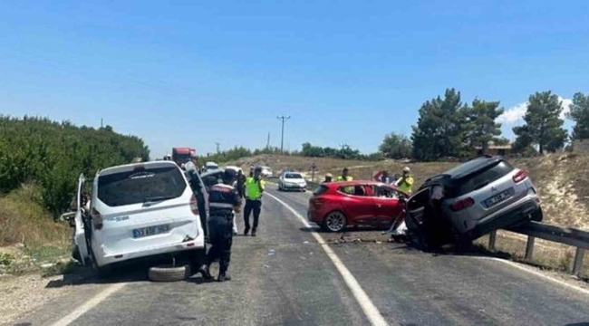 Mersin'de zincirleme trafik kazası: 9 yaralı