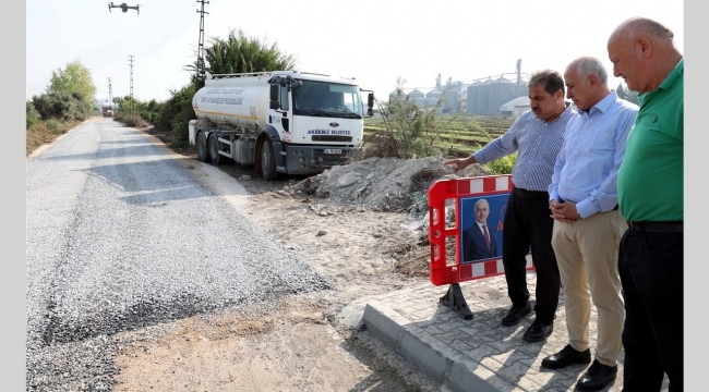 Başkan Gültak: "Akdeniz'de soğuk asfaltı olmayan bahçe yolu kalmayacak"