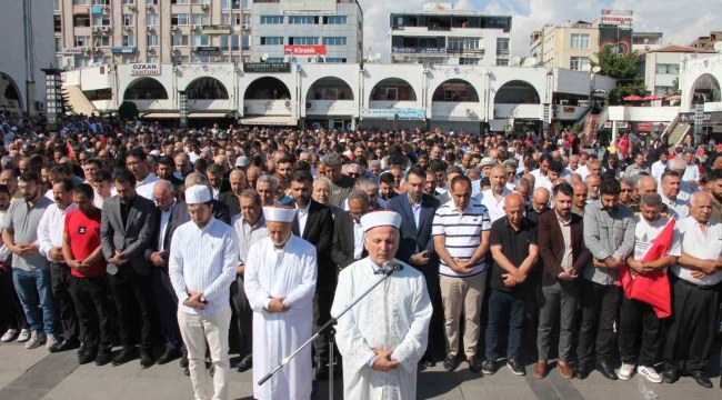 Hayatını kaybeden Filistinliler için Mersin'de gıyabi cenaze namazı kılındı