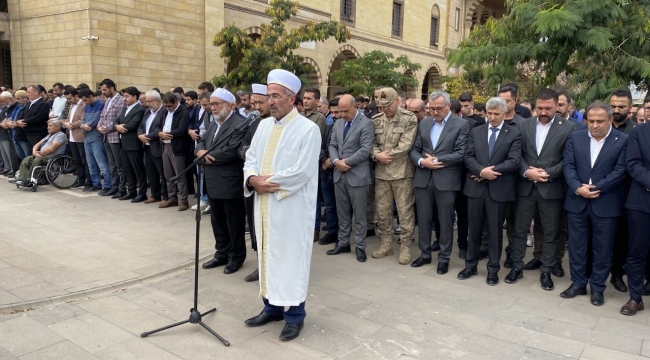 Kahramanmaraş'ta Filistin'de hayatını kaybedenler için gıyabi cenaze namazı kılındı