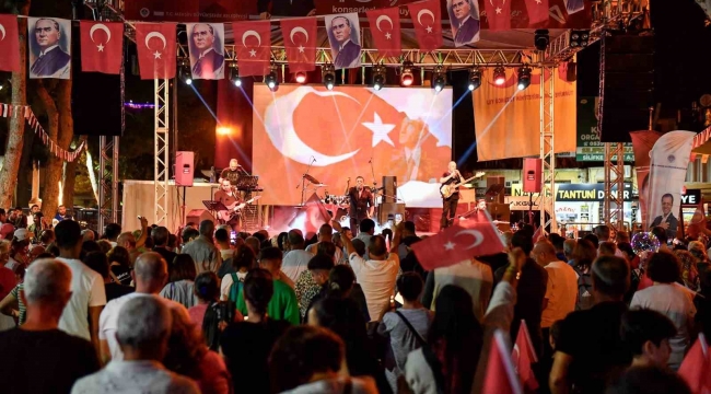 Mersin'de Cumhuriyet kutlamaları başladı