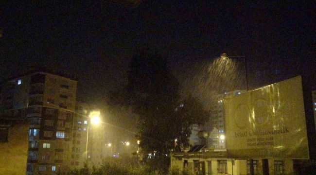 Adana'nın kuzey ilçelerini fırtına vurdu