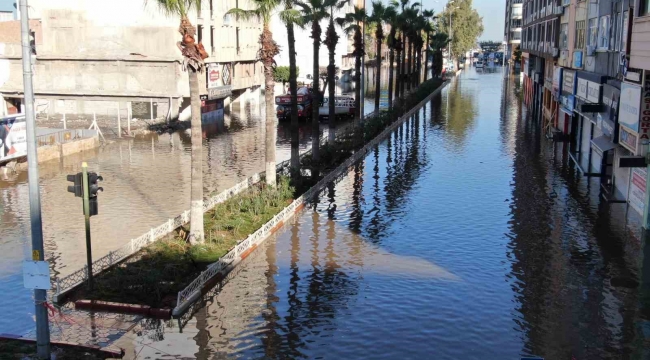 Fırtınanın etkisini yitirdiği İskenderun, Venedik'e döndü