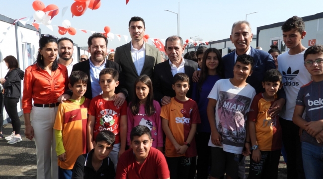 Galatasaray Başkanı Dursun Özbek'ten deprem bölgesi Hatay'a ziyaret