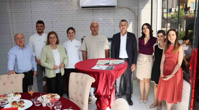 Gastronomi ve mutfak sanatları öğrencileri ceket giydi