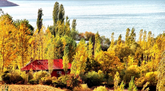 Kahramanmaraş'ta Adatepe Barajın da sonbahar manzaraları