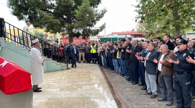 Kazada hayatını kaybeden polis memuru memleketi Osmaniye'de toprağa verildi